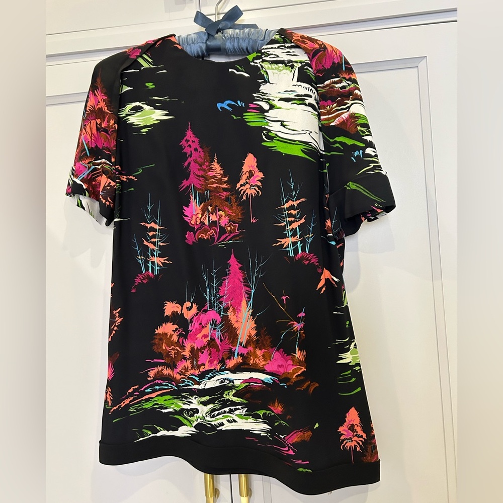 BALENCIAGA top new with tag